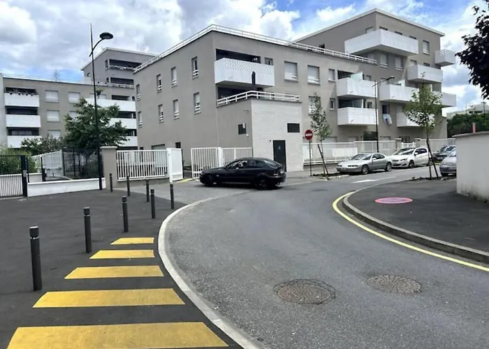 La Royaute A 22 Min De Disneyland Et Center Parcs
