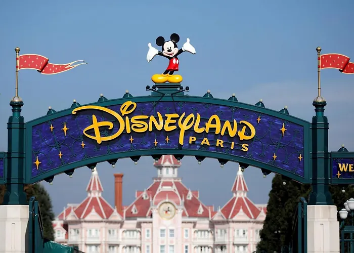La Royaute A 22 Min De Disneyland Et Center Parcs