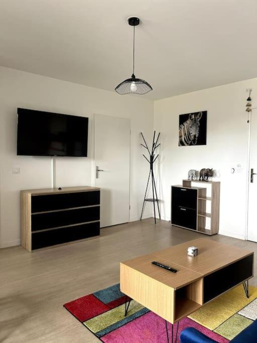 Apartment La Royaute A 22 Min De Disneyland Et Center Parcs