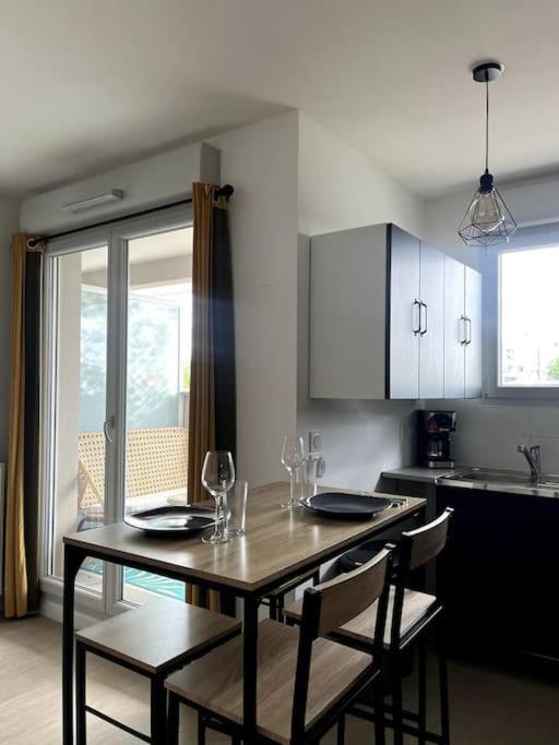 La Royaute A 22 Min De Disneyland Et Center Parcs Apartment Meaux